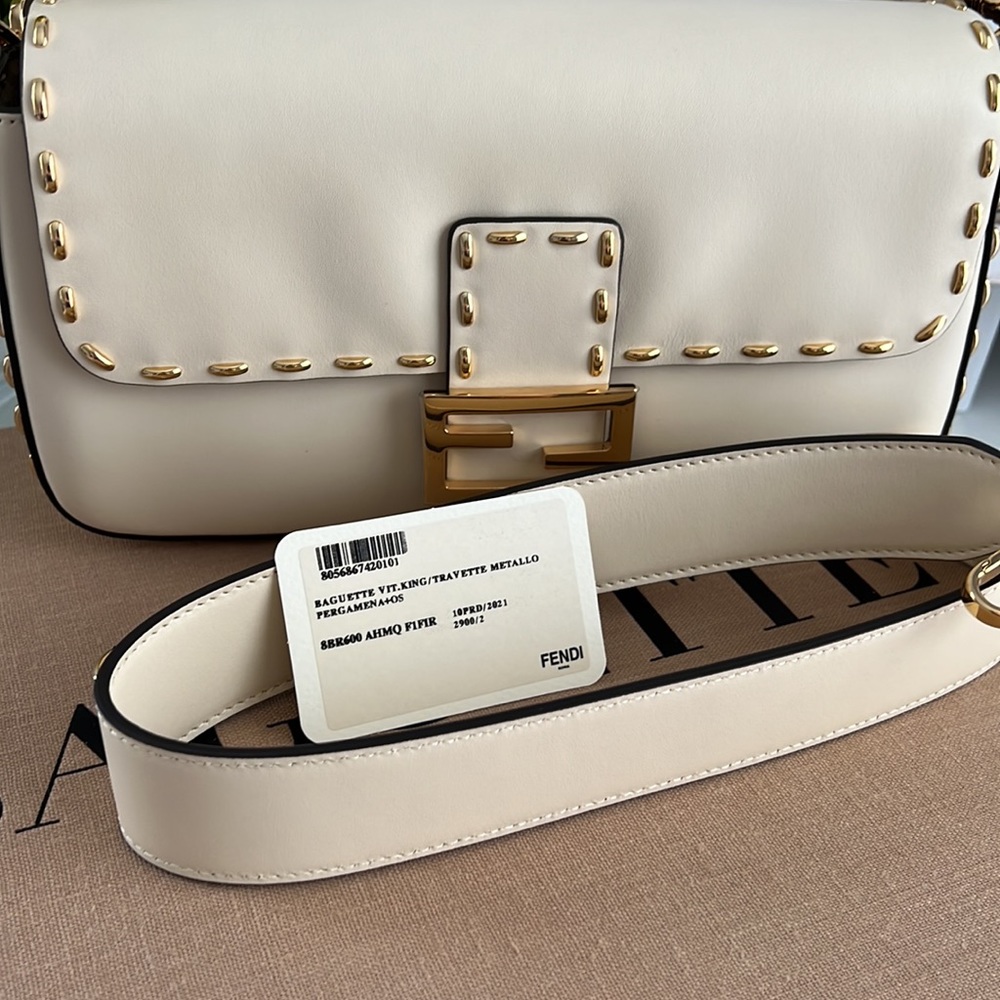 NWT！ FENDI vitello metal stitch baguette bag - Picture 7 of 7